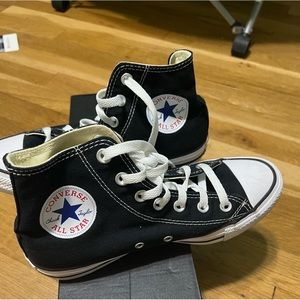 Black converse